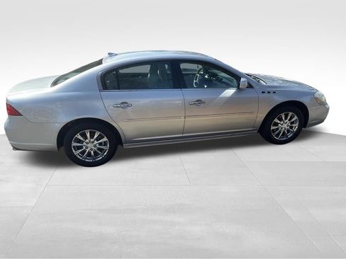 Used 2010 Buick Lucerne CXL FWD image 12