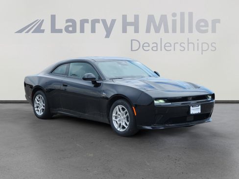 New 2025 Dodge Charger R/T w/ Quick Order Package 25M R/T image 8