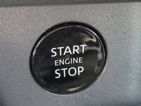 Used 2026 Nissan Rogue SV FWD image 21