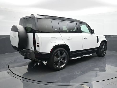 Used 2021 Land Rover Defender 110 X-Dynamic HSE AWD/4WD image 20