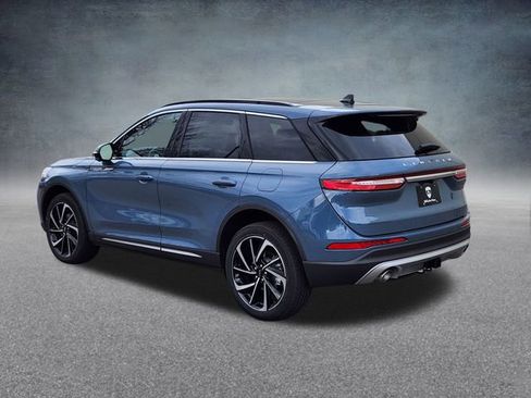 New 2026 Lincoln Corsair Reserve w/ Towing Package image 5