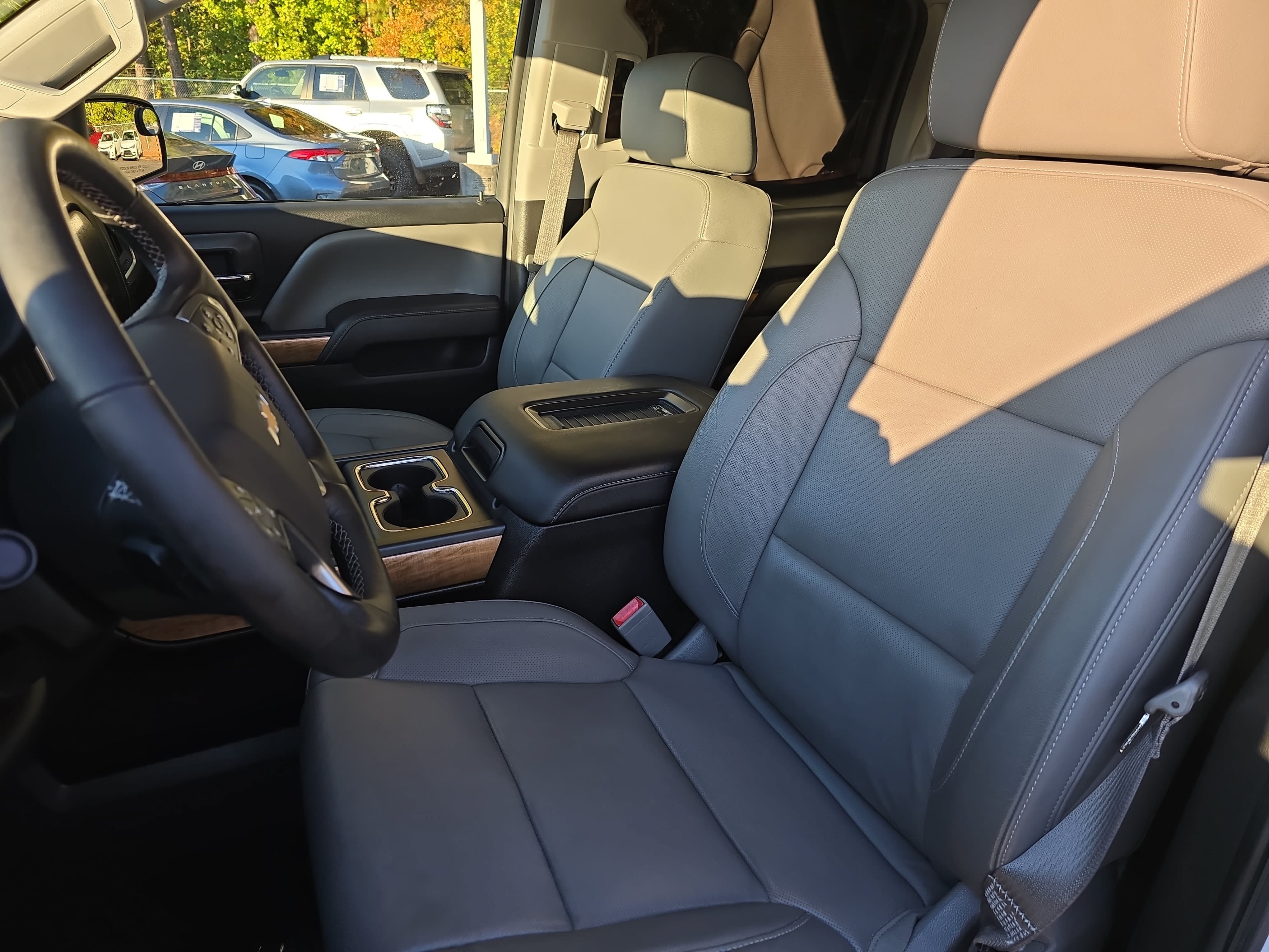 Used 2016 Chevrolet Silverado 1500 LTZ w/ Sport Package AWD/4WD image 14
