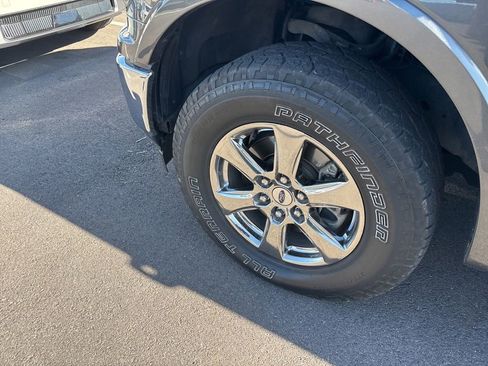 Used 2020 Ford F150 Lariat AWD/4WD image 3
