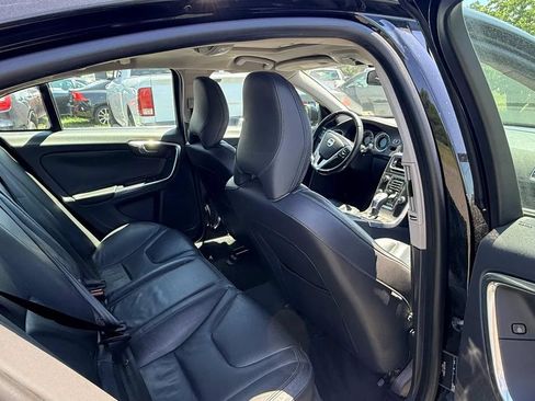 Used 2013 Volvo S60 T5 Platinum FWD image 2