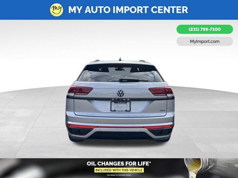 Used 2023 Volkswagen Atlas Cross Sport SEL R-Line AWD/4WD image 5