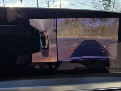 Used 2024 Cadillac Lyriq Luxury image 23