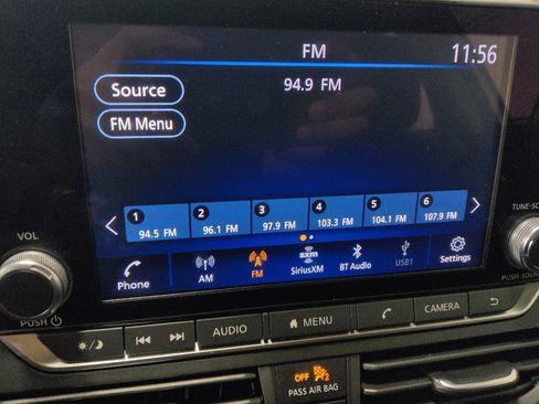 Used 2024 Nissan Altima 2.5 SV image 25