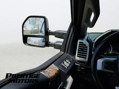 Used 2017 Ford F250 Lariat w/ Lariat Ultimate Package AWD/4WD image 20