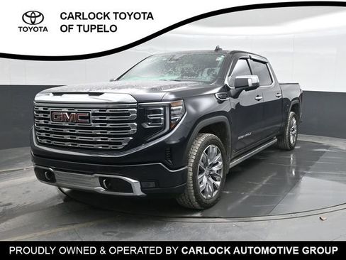 Used 2022 GMC Sierra 1500 Denali w/ Denali Reserve Package image 8
