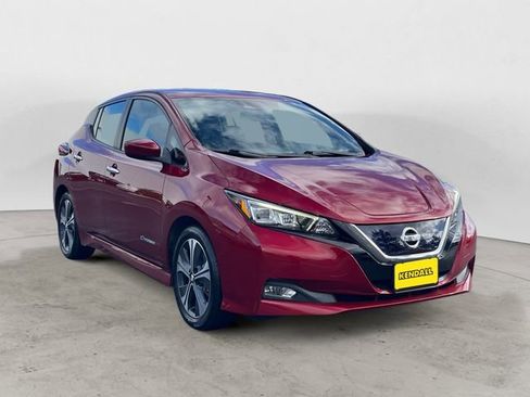 Used 2019 Nissan Leaf SV w/ SV Technology Package FWD image 7