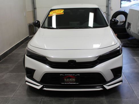 Used 2023 Honda Civic Sport image 2