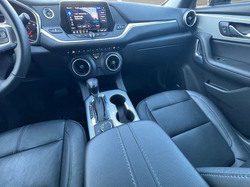 Used 2020 Chevrolet Blazer LT w/ Sound & Technology Package image 3