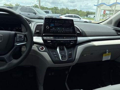 New 2026 Honda Odyssey EX-L image 21