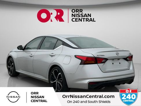 Used 2024 Nissan Altima 2.5 SR FWD image 7