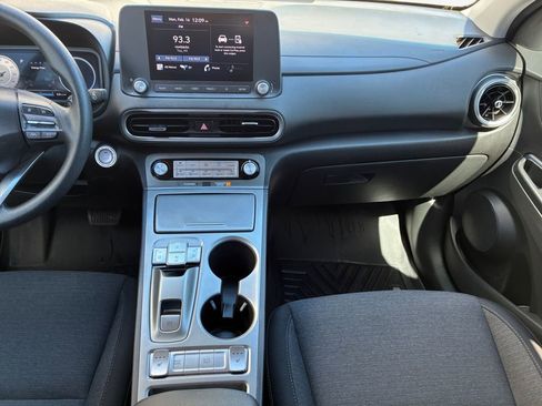 Used 2023 Hyundai Kona SE w/ Cargo Package image 3