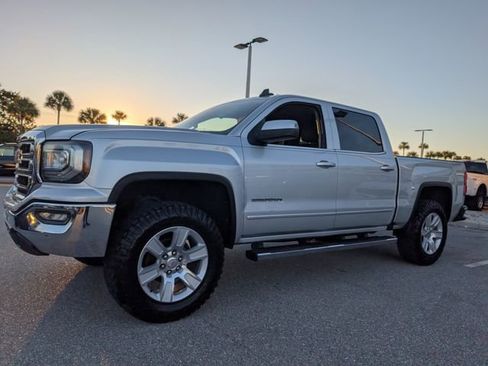 Used 2016 GMC Sierra 1500 SLE w/ SLE Value Package image 3