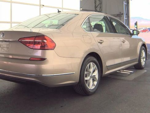 Used 2016 Volkswagen Passat 1.8T S image 5