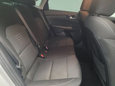 Used 2019 Kia Forte S image 19