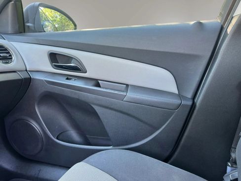 Used 2012 Chevrolet Cruze LS w/ Connectivity Package FWD image 2
