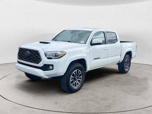 Used 2022 Toyota Tacoma TRD Sport w/ Black Out Package (TMS) AWD/4WD image 1