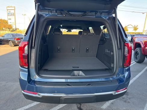 New 2026 GMC Yukon XL Elevation w/ LPO, Elevation Black Package image 33