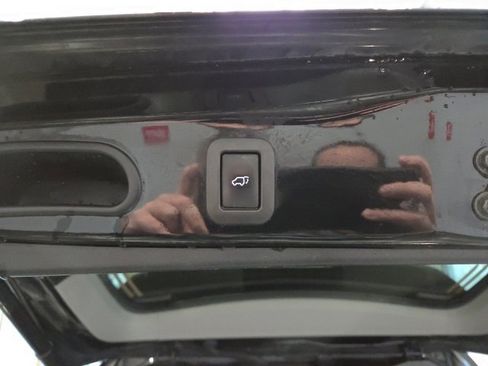 Used 2016 Toyota Highlander XLE image 7