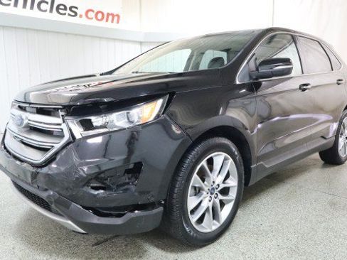 Used 2017 Ford Edge Titanium w/ Equipment Group 302A AWD/4WD image 2