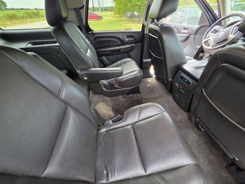 Used 2013 GMC Yukon Denali AWD/4WD image 6