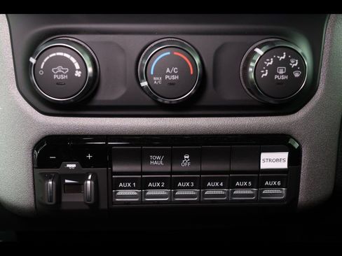 Used 2024 RAM 3500 Tradesman image 26