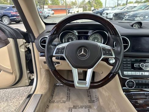 Used 2013 Mercedes-Benz SL 550 image 14