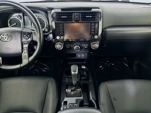Used 2024 Toyota 4Runner TRD Off-Road Premium AWD/4WD image 18