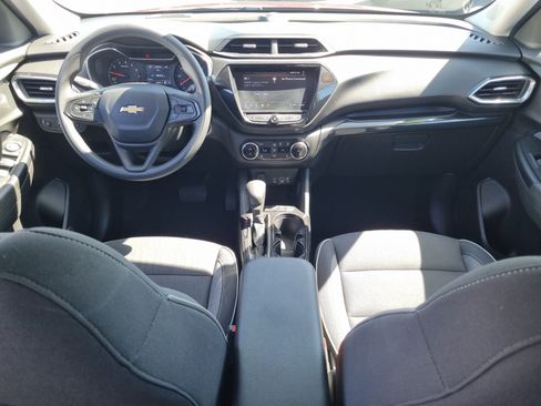 Used 2023 Chevrolet TrailBlazer LT w/ Convenience Package FWD image 14