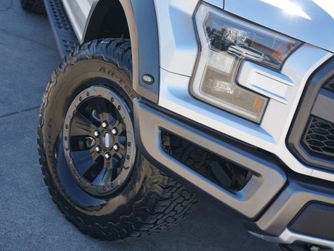 Used 2017 Ford F150 Raptor w/ Equipment Group 802A Luxury image 5