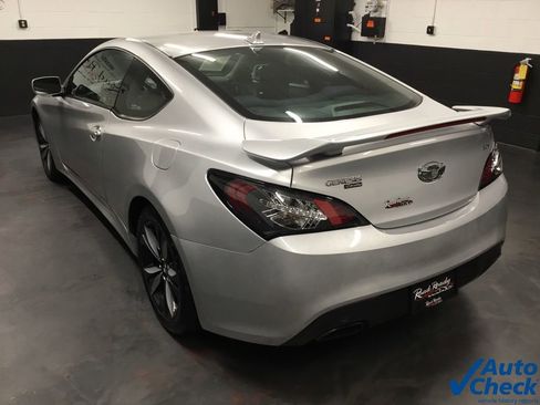 Used 2012 Hyundai Genesis 2.0T image 7