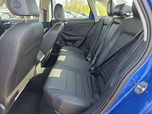 Used 2024 Volkswagen Jetta SE image 11