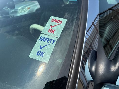 Used 2003 Ford Thunderbird image 10