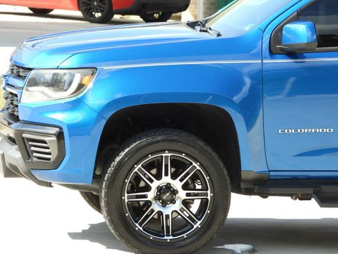 Used 2021 Chevrolet Colorado LT RWD image 25