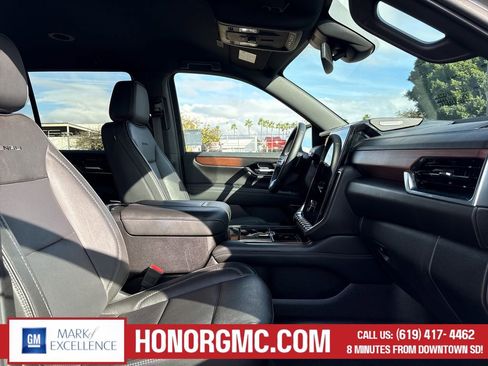 Used 2025 GMC Yukon Denali image 22
