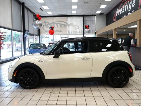 Used 2018 MINI Cooper S FWD image 4