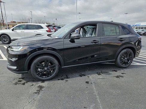 New 2026 Honda HR-V Sport image 3