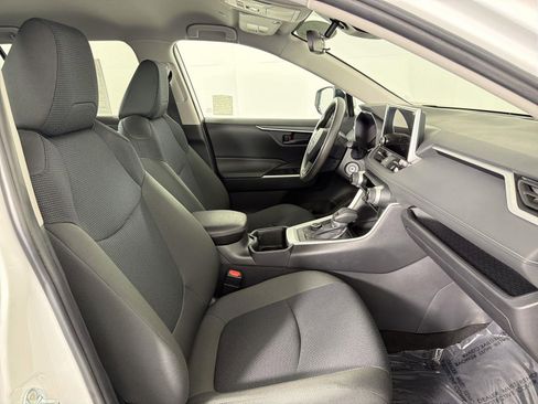 Used 2024 Toyota RAV4 LE image 33