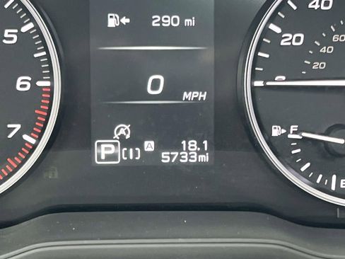 Certified 2025 Subaru Forester Premium image 18