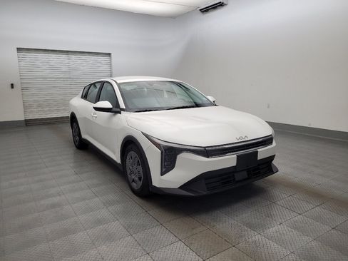 Used 2025 Kia K4 FWD image 13