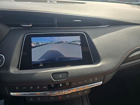 Used 2023 Cadillac XT4 Sport image 23