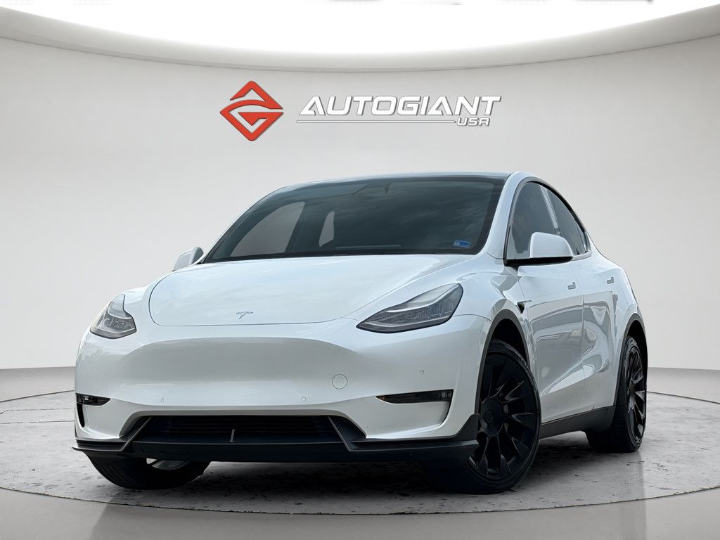 Used 2021 Tesla Model Y Long Range AWD/4WD image 1