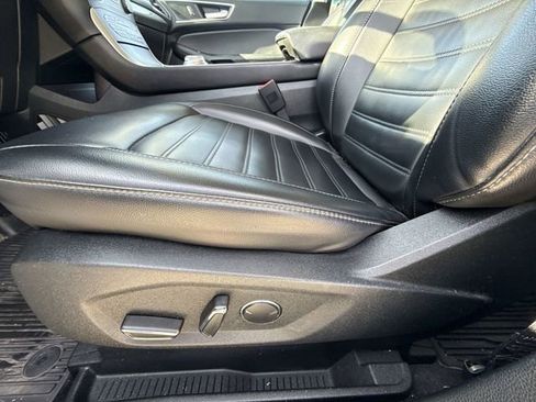 Used 2019 Ford Edge SEL w/ Equipment Group 201A image 12