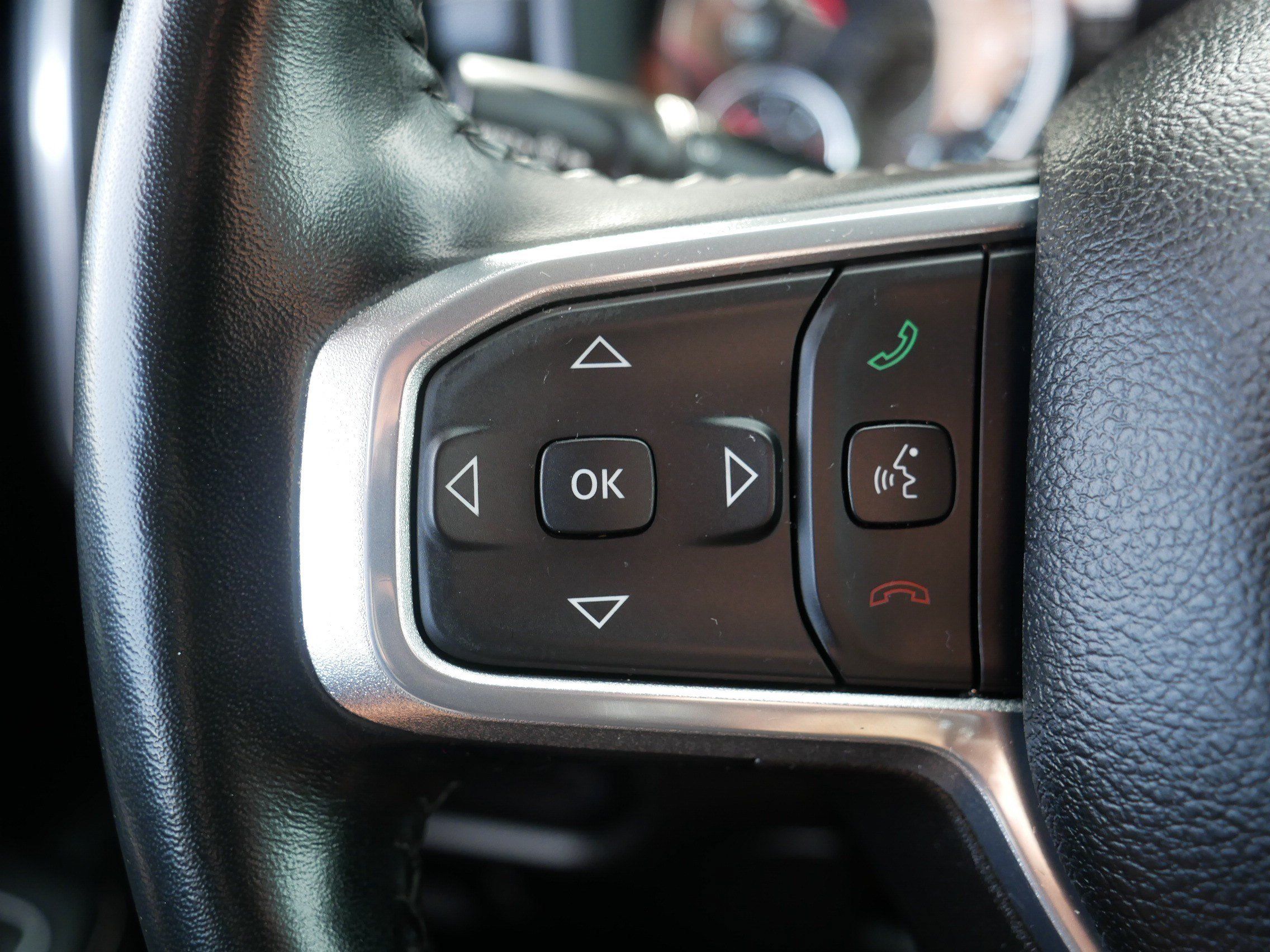Used 2023 RAM 1500 Laramie AWD/4WD image 28