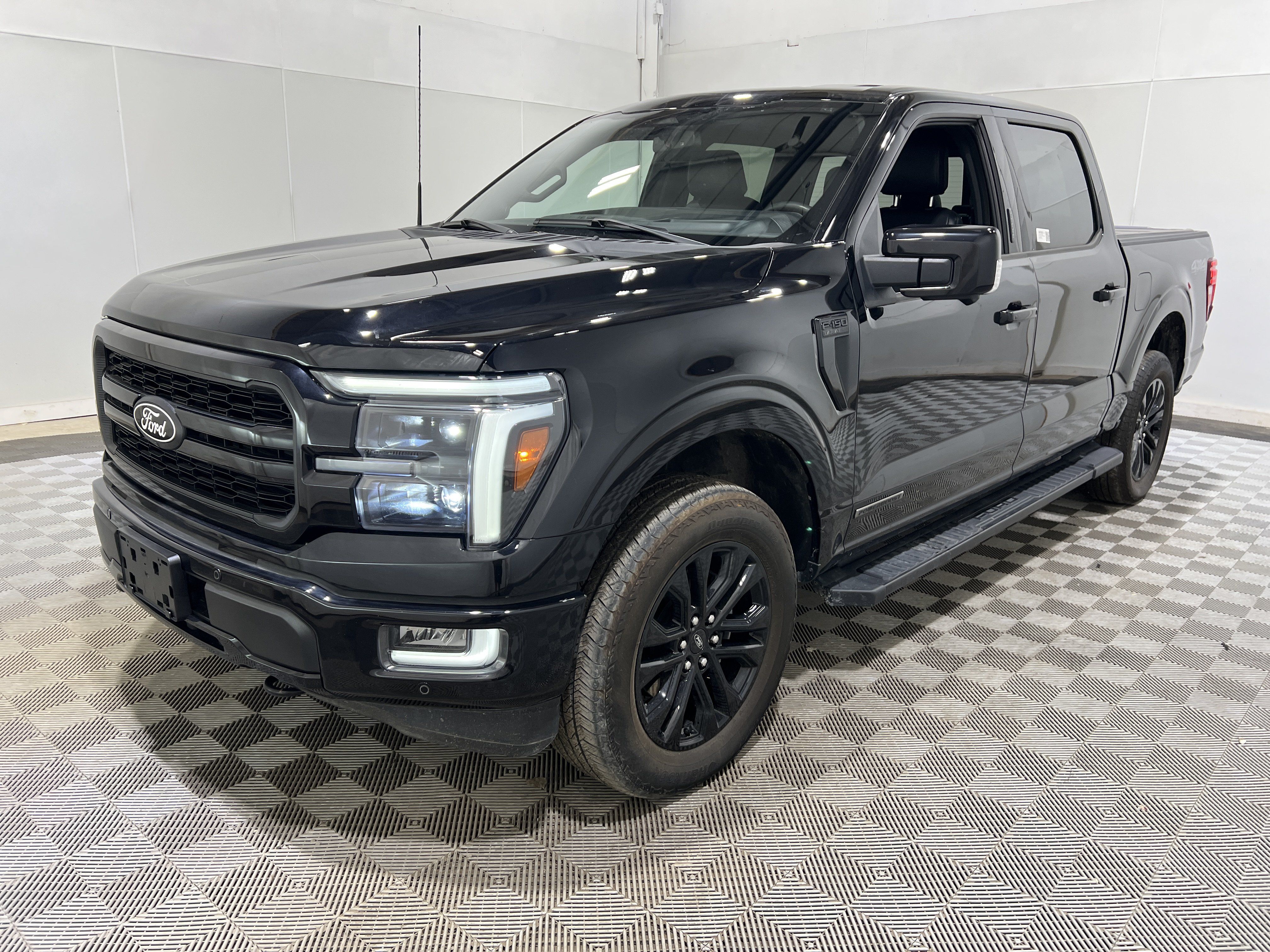 Used 2024 Ford F150 Lariat w/ Equipment Group 502A High AWD/4WD image 1