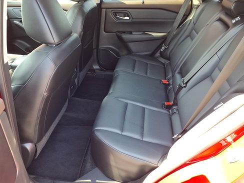 Used 2023 Nissan Rogue SV w/ SV Premium B Package FWD image 13