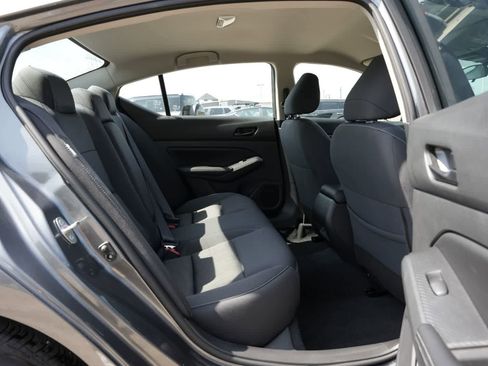 Used 2024 Nissan Altima 2.5 SV FWD image 18